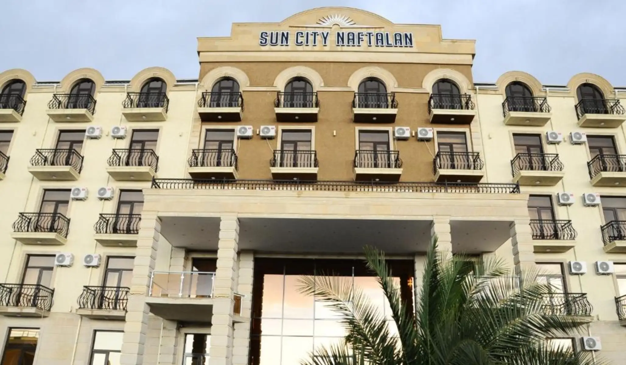 Sun City Hotel & Spa Naftalan